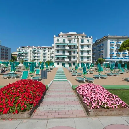 Apartament Ht - Mini Con Piscina & - El Palmar Lido di Jesolo